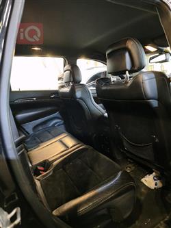 جیپ گراند شیرۆکی